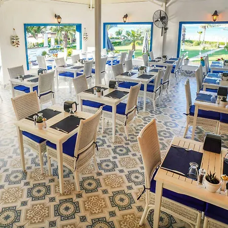 Отель Casa & Blanca (adults Only)